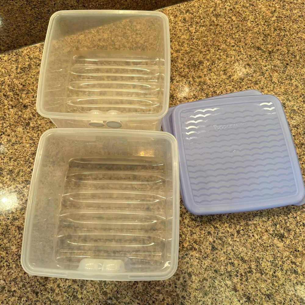 Tupperware FridgeSmart Square Storage Containers - Picture 2 of 3